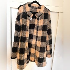 NWT Suvimuga teddy jacket. Ladies XL.